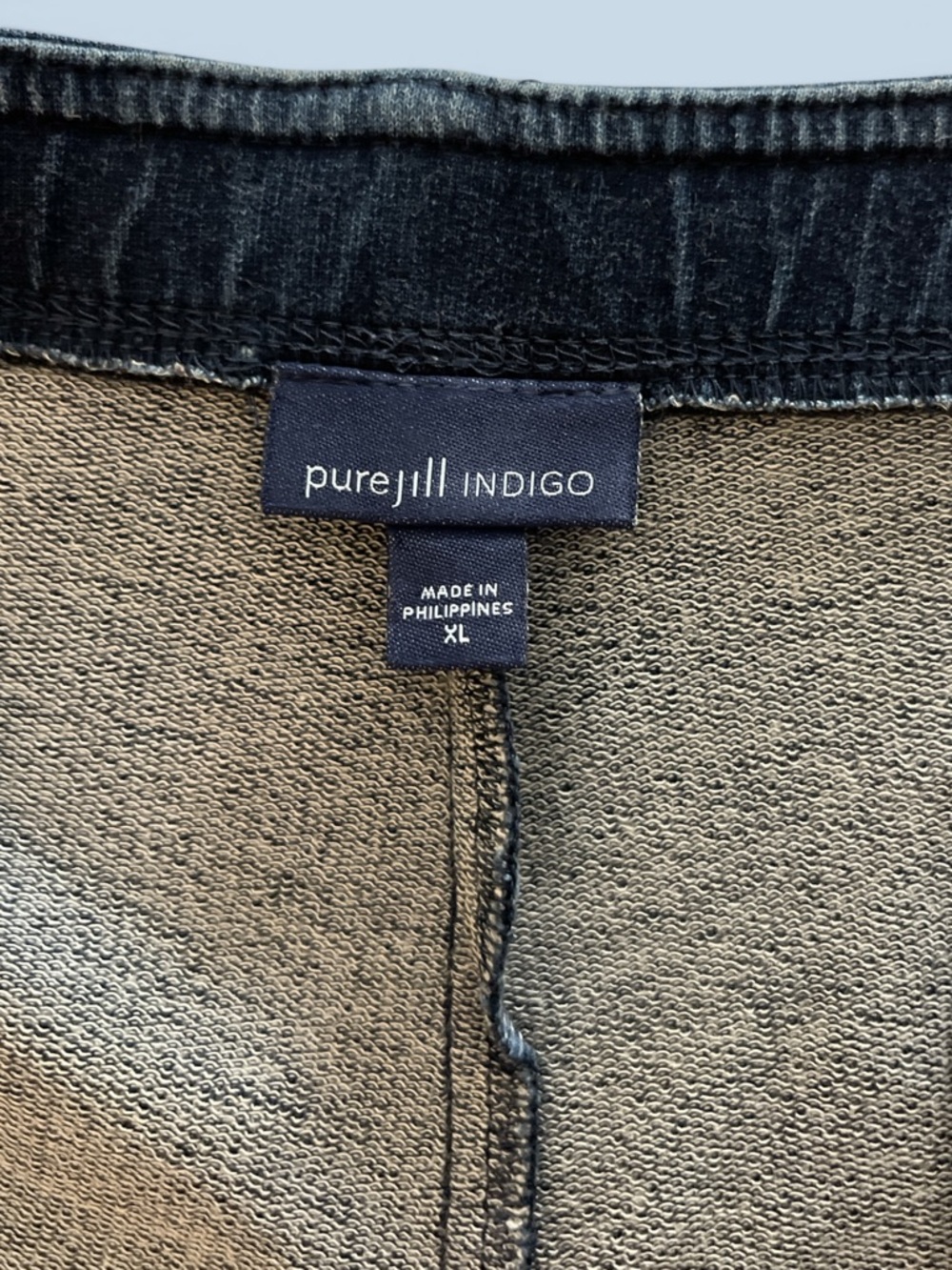 J. Jill Indigo Denim Women’s Shorts - Picture 2 of 3